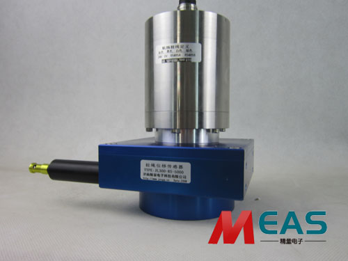 ���Kλ�ƾ��a�����F(xi��n)�ˏęC(j��)еλ�Ƶ����̖���D(zhu��n)׃